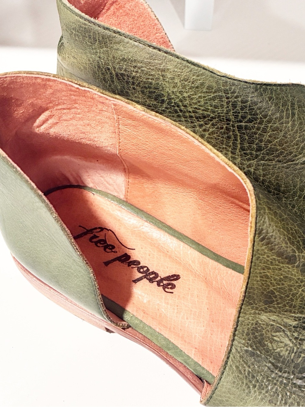 Free People Green Leather Royale Flat Dorsey Slip on Shoe Size 37/7 - Picture 4 of 7